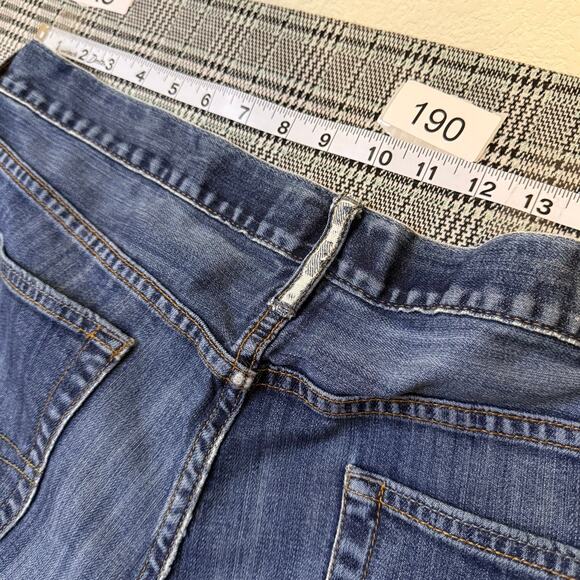 Lucky Brand Men's Jeans Blue Wash Denim Straight Leg Size 38x30 - Picture 3 of 10